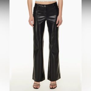 NWT Aritzia The Melina™ Low-Rise Flare Pant